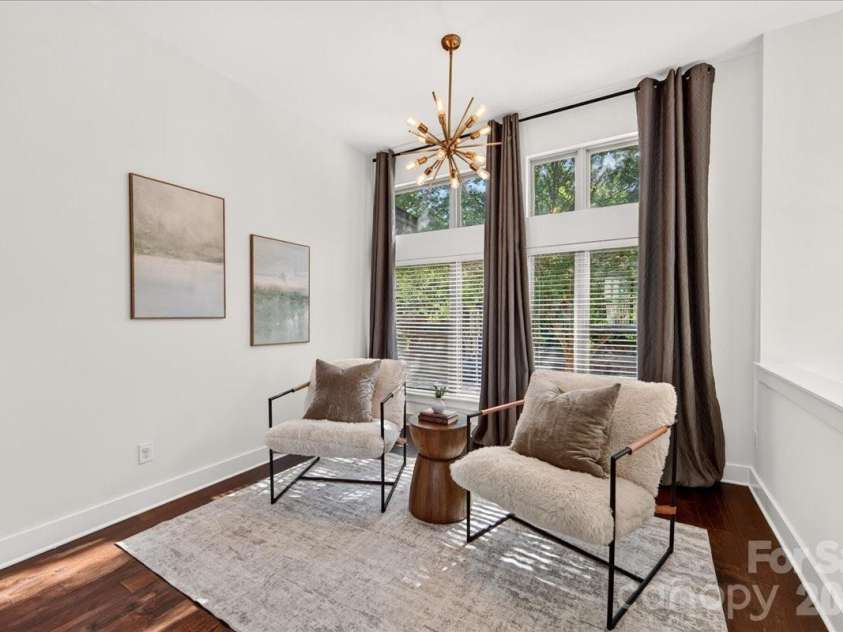2010 Hawkins Street, Charlotte, NC 28203.  MLS# CAR4427386, YatesRealty ID 52683. 