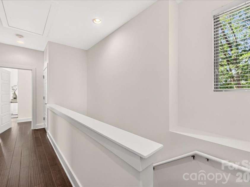 2010 Hawkins Street, Charlotte, NC 28203.  MLS# CAR4427386, YatesRealty ID 52683. 