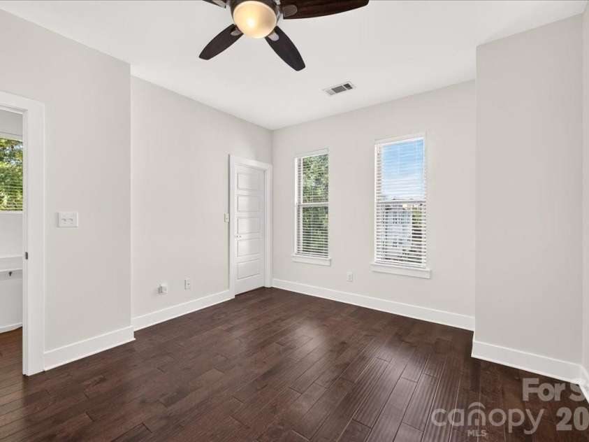 2010 Hawkins Street, Charlotte, NC 28203.  MLS# CAR4427386, YatesRealty ID 52683. 