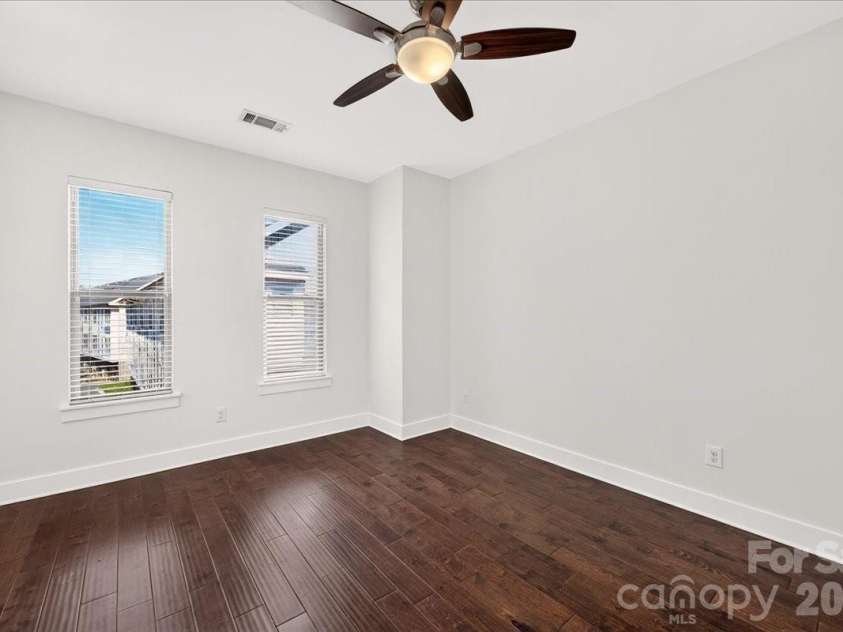 2010 Hawkins Street, Charlotte, NC 28203.  MLS# CAR4427386, YatesRealty ID 52683. 