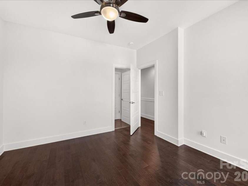 2010 Hawkins Street, Charlotte, NC 28203.  MLS# CAR4427386, YatesRealty ID 52683. 