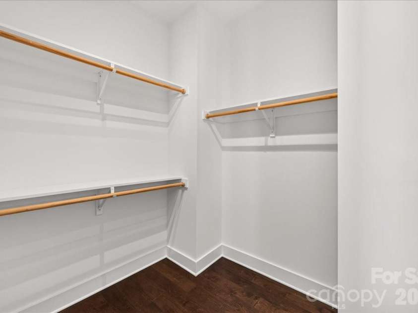 2010 Hawkins Street, Charlotte, NC 28203.  MLS# CAR4427386, YatesRealty ID 52683. 