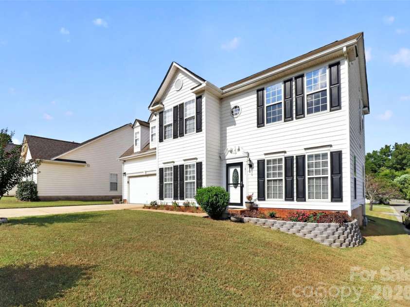 1811 Jeffrey Bryan Drive, Charlotte, NC 28213.  MLS# CAR4427234, YatesRealty ID 52684. 