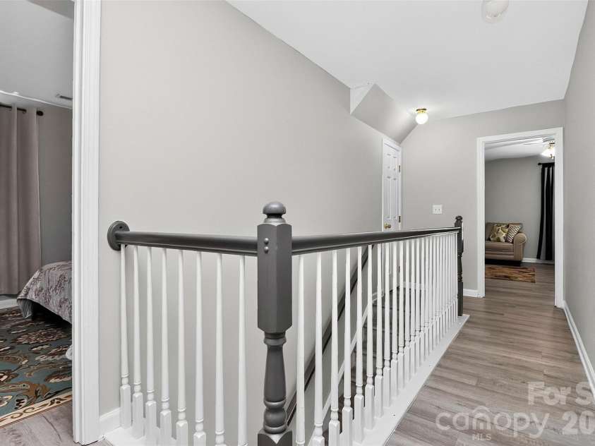 1811 Jeffrey Bryan Drive, Charlotte, NC 28213.  MLS# CAR4427234, YatesRealty ID 52684. 