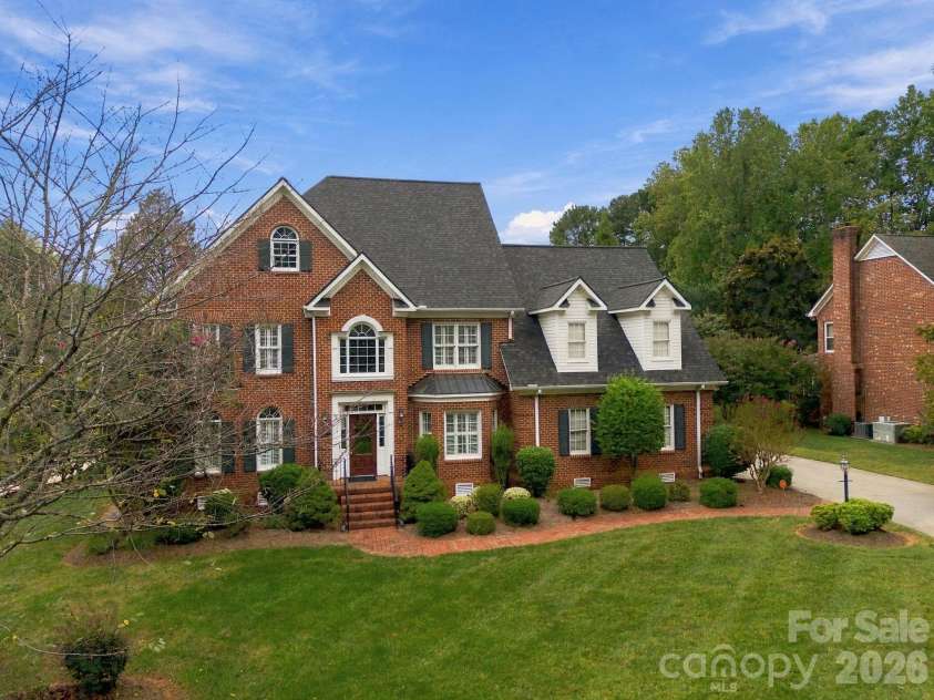 633 Peacehaven Road, Kannapolis, NC 28083.  MLS# CAR4423398, YatesRealty ID 52686. 