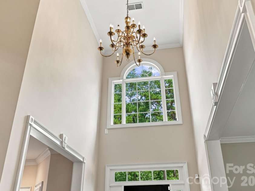 633 Peacehaven Road, Kannapolis, NC 28083.  MLS# CAR4423398, YatesRealty ID 52686. 
