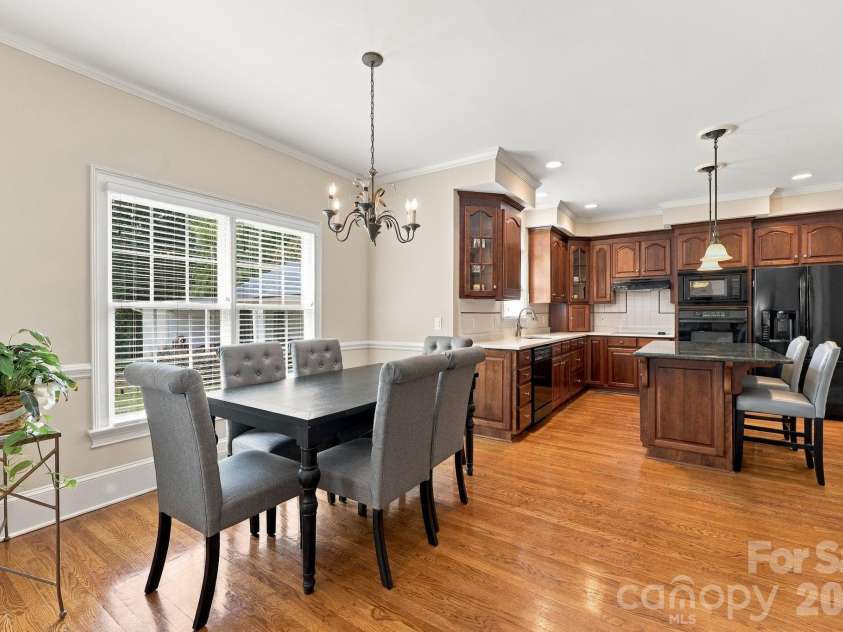 633 Peacehaven Road, Kannapolis, NC 28083.  MLS# CAR4423398, YatesRealty ID 52686. 