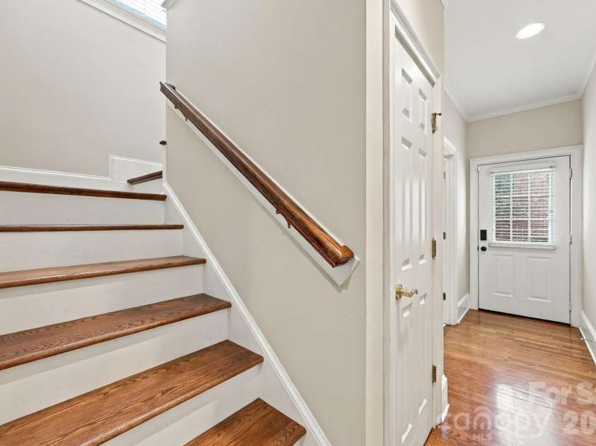 633 Peacehaven Road, Kannapolis, NC 28083.  MLS# CAR4423398, YatesRealty ID 52686. 