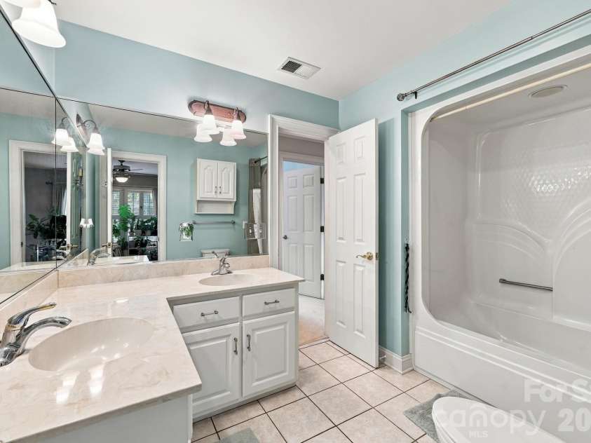633 Peacehaven Road, Kannapolis, NC 28083.  MLS# CAR4423398, YatesRealty ID 52686. 