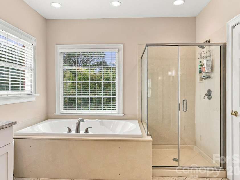633 Peacehaven Road, Kannapolis, NC 28083.  MLS# CAR4423398, YatesRealty ID 52686. 