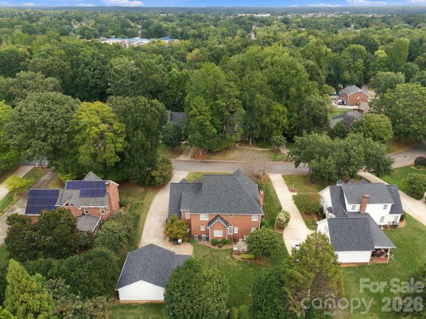 633 Peacehaven Road, Kannapolis, NC 28083.  MLS# CAR4423398, YatesRealty ID 52686. 