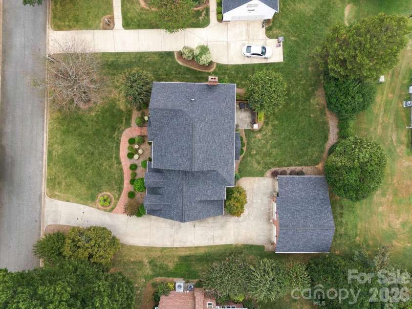 633 Peacehaven Road, Kannapolis, NC 28083.  MLS# CAR4423398, YatesRealty ID 52686. 
