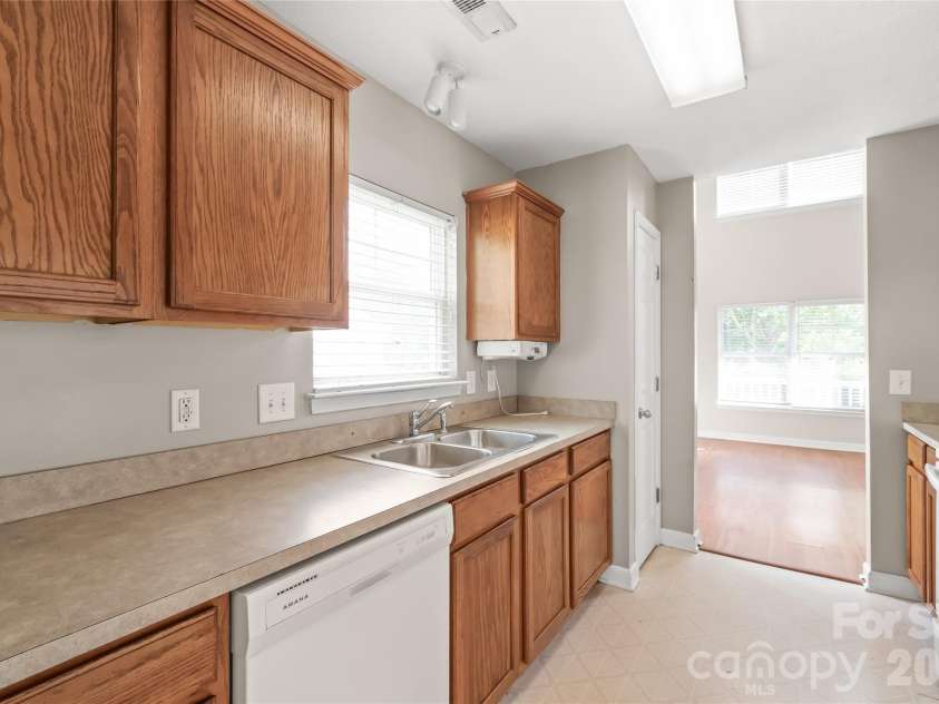 831 Sinclair Drive, Monroe, NC 28112.  MLS# CAR4428048, YatesRealty ID 52687. 