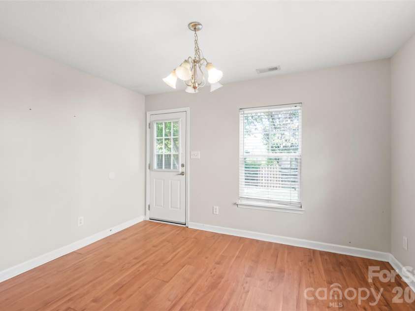 831 Sinclair Drive, Monroe, NC 28112.  MLS# CAR4428048, YatesRealty ID 52687. 