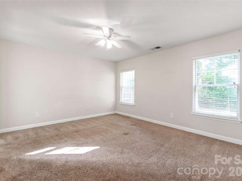 831 Sinclair Drive, Monroe, NC 28112.  MLS# CAR4428048, YatesRealty ID 52687. 