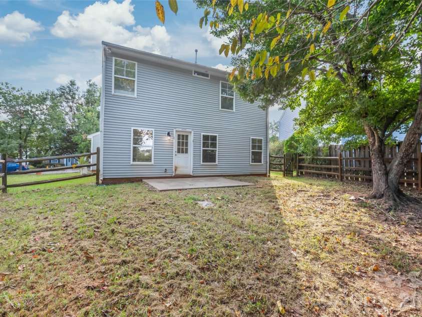 831 Sinclair Drive, Monroe, NC 28112.  MLS# CAR4428048, YatesRealty ID 52687. 