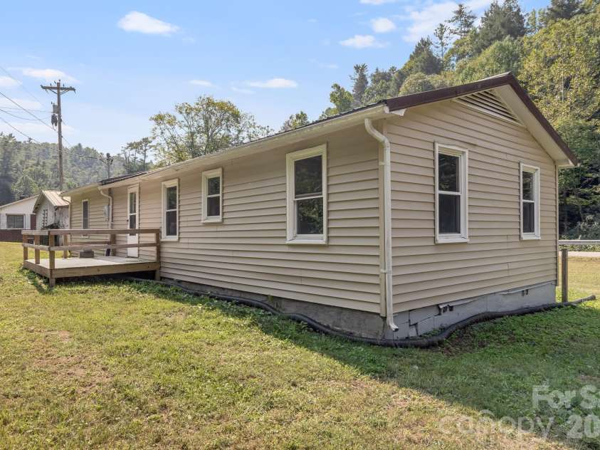4078 NC 208 Highway, Marshall, NC 28753.  MLS# CAR4425810, YatesRealty ID 52688. 