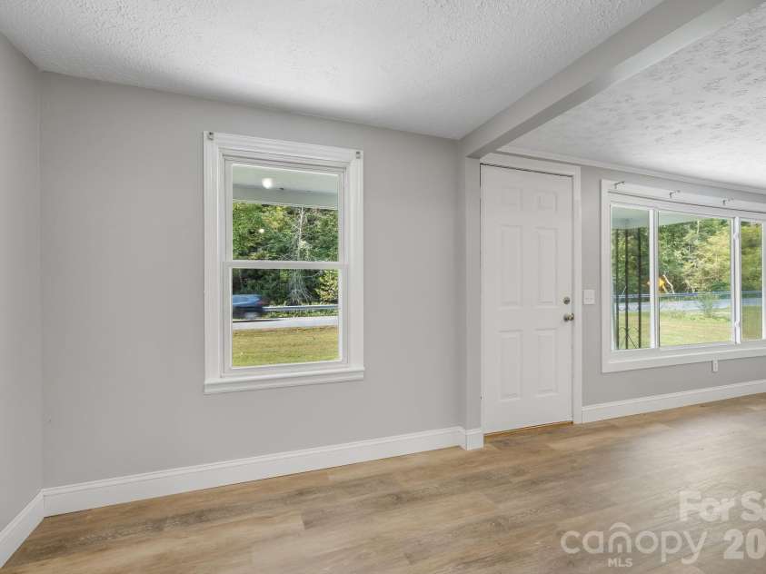 4078 NC 208 Highway, Marshall, NC 28753.  MLS# CAR4425810, YatesRealty ID 52688. Dining area