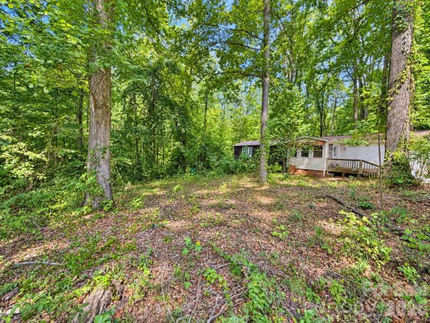 4235 Eagle Chase Drive, Charlotte, NC 28216.  MLS# CAR4427175, YatesRealty ID 52689. 