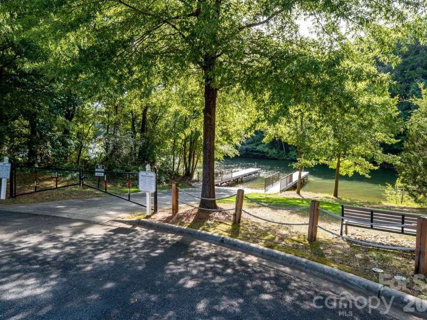 19342 Makayla Lane, Cornelius, NC 28031.  MLS# CAR4424922, YatesRealty ID 52691. 