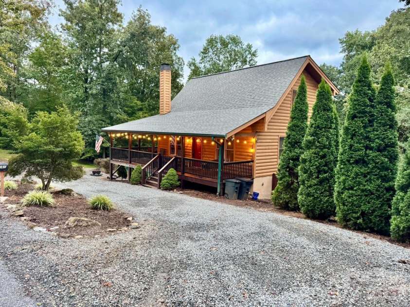 566 Nathan McDaniel Drive, Nebo, NC 28761.  MLS# CAR4422721, YatesRealty ID 52693. 
