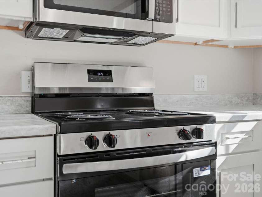 102 Cushman Drive, Chester, SC 29706.  MLS# CAR4426438, YatesRealty ID 52694. 