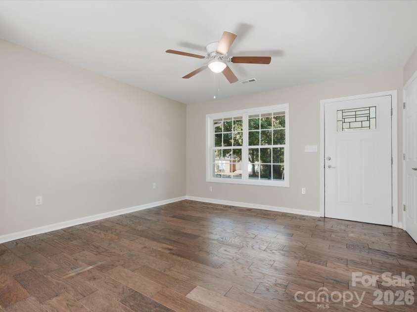 102 Cushman Drive, Chester, SC 29706.  MLS# CAR4426438, YatesRealty ID 52694. 