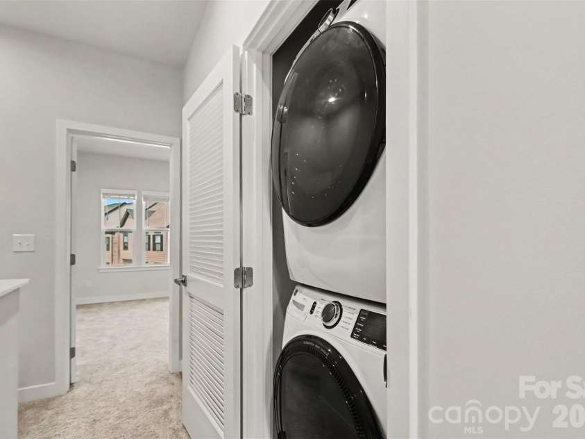 2841 Statesville Avenue, Charlotte, NC 28206.  MLS# CAR4425972, YatesRealty ID 52697. Laundry