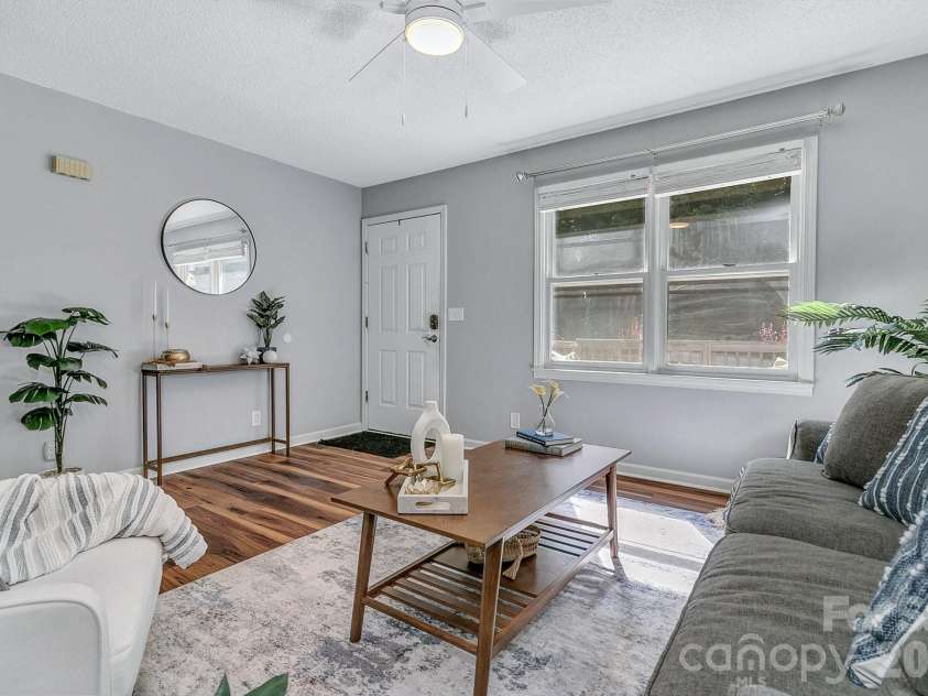 148 Stradley Mountain Road, Asheville, NC 28806.  MLS# CAR4425491, YatesRealty ID 52698. 