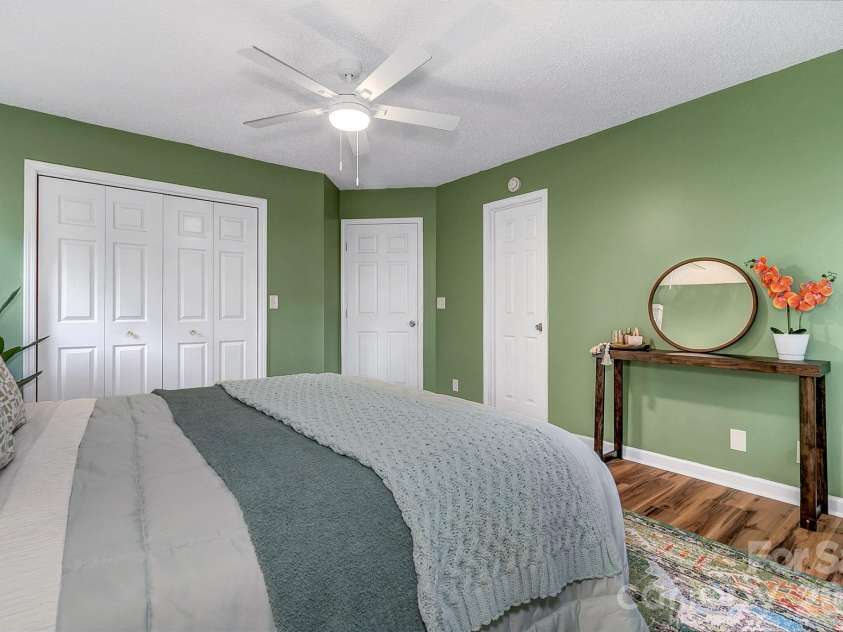 148 Stradley Mountain Road, Asheville, NC 28806.  MLS# CAR4425491, YatesRealty ID 52698. 