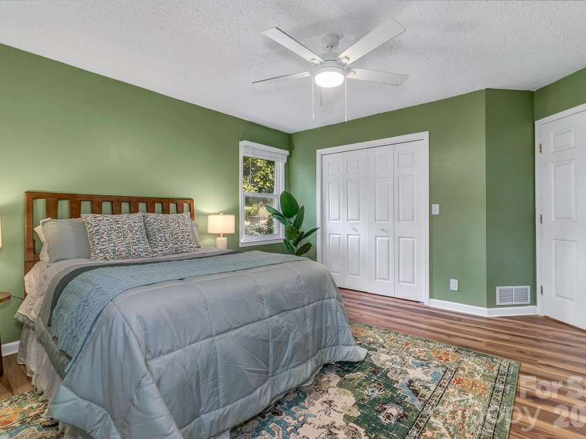 148 Stradley Mountain Road, Asheville, NC 28806.  MLS# CAR4425491, YatesRealty ID 52698. 