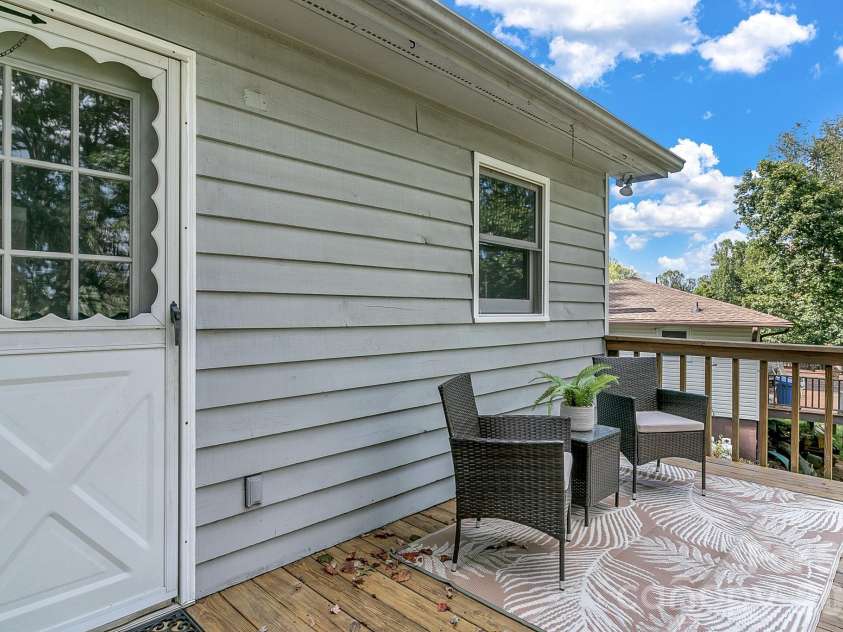 148 Stradley Mountain Road, Asheville, NC 28806.  MLS# CAR4425491, YatesRealty ID 52698. 