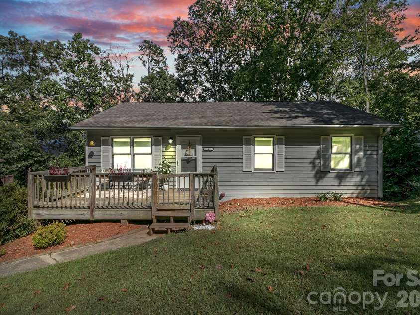 148 Stradley Mountain Road, Asheville, NC 28806.  MLS# CAR4425491, YatesRealty ID 52698. Welcome Home!