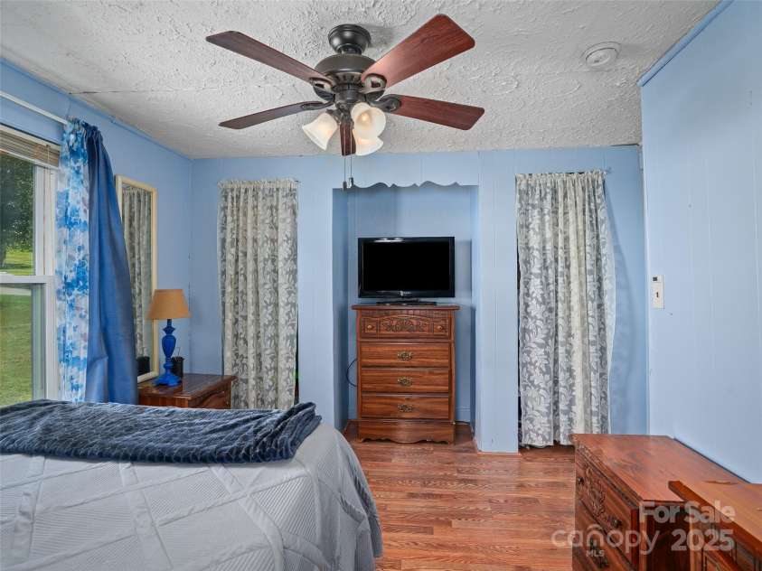 177 Dewey Avenue, Canton, NC 28716.  MLS# CAR4297479, YatesRealty ID 527. 