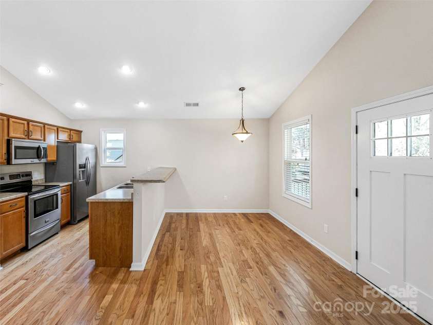 64 Marietta Street, Asheville, NC 28803.  MLS# CAR4296002, YatesRealty ID 527. 