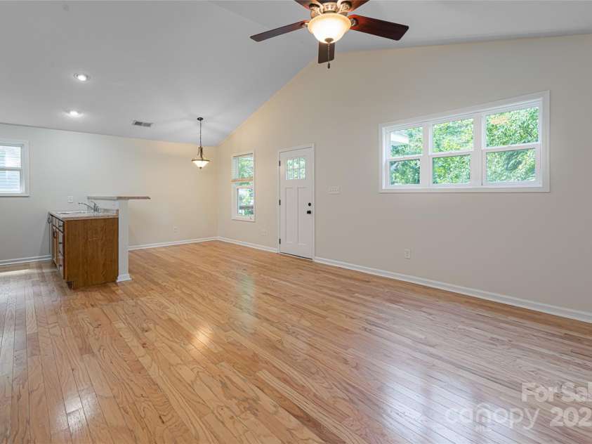 64 Marietta Street, Asheville, NC 28803.  MLS# CAR4296002, YatesRealty ID 527. 