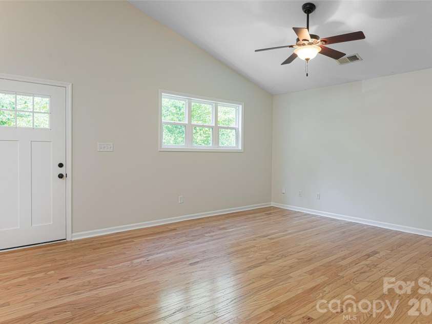 64 Marietta Street, Asheville, NC 28803.  MLS# CAR4296002, YatesRealty ID 527. 