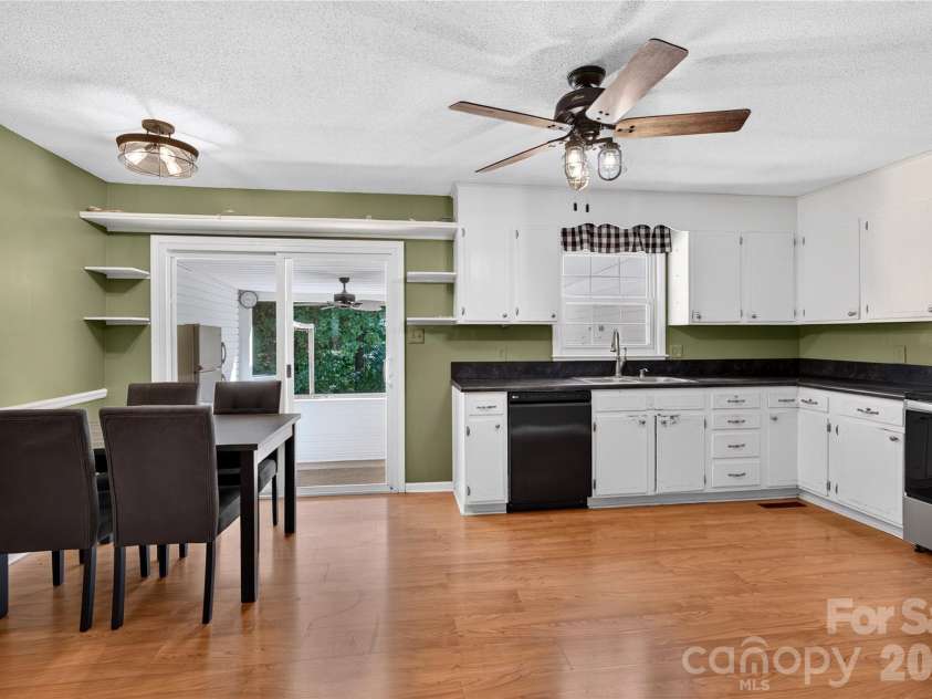 304 Hickory Lane, Salisbury, NC 28147.  MLS# CAR4421959, YatesRealty ID 52700. 