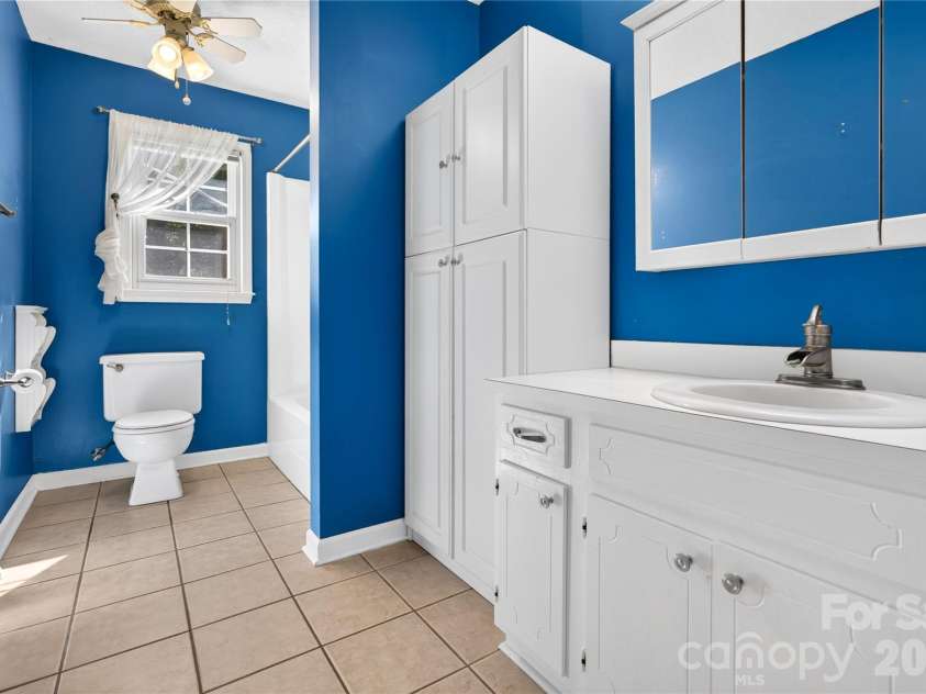 304 Hickory Lane, Salisbury, NC 28147.  MLS# CAR4421959, YatesRealty ID 52700. 