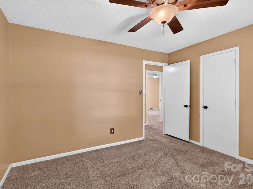 304 Hickory Lane, Salisbury, NC 28147.  MLS# CAR4421959, YatesRealty ID 52700. 