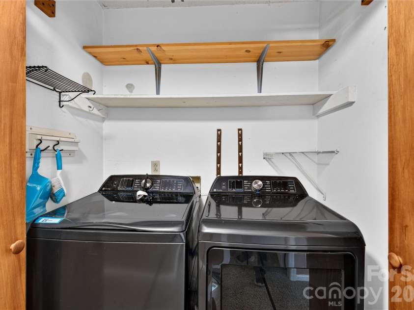 304 Hickory Lane, Salisbury, NC 28147.  MLS# CAR4421959, YatesRealty ID 52700. 