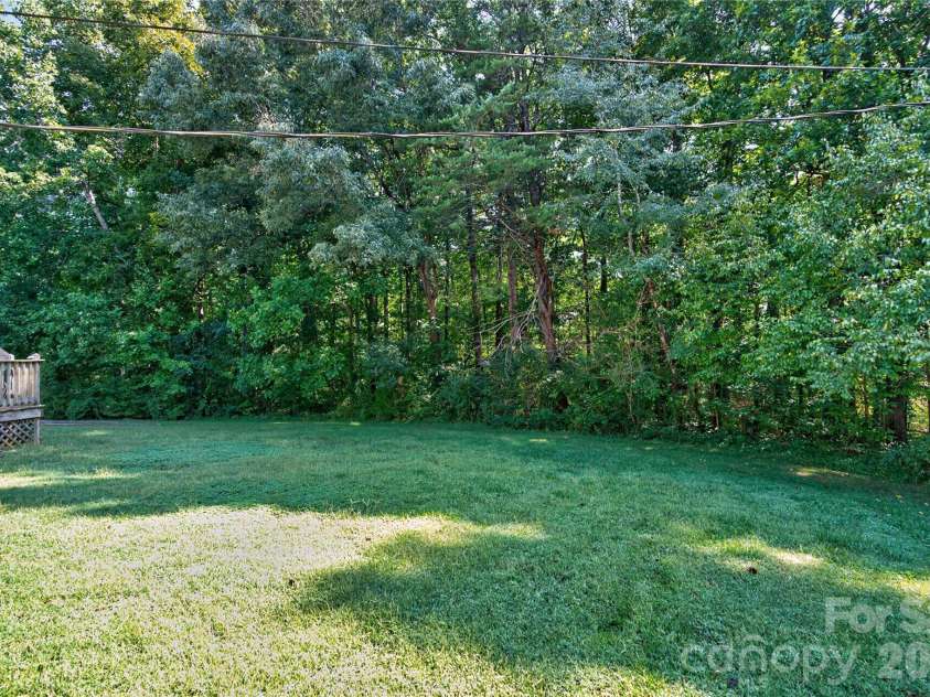 304 Hickory Lane, Salisbury, NC 28147.  MLS# CAR4421959, YatesRealty ID 52700. 
