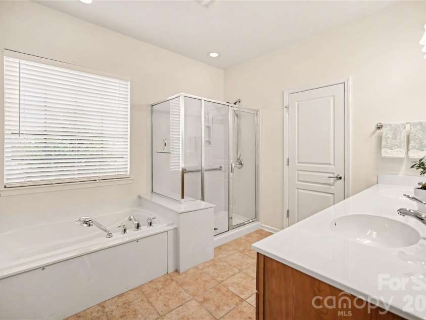 23090 Kingfisher Drive, Indian Land, SC 29707.  MLS# CAR4427495, YatesRealty ID 52705. 