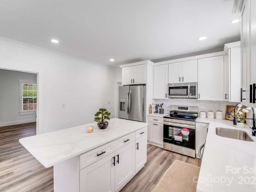 221 River Loop Road, Belmont, NC 28012.  MLS# CAR4245152, YatesRealty ID 5271. 