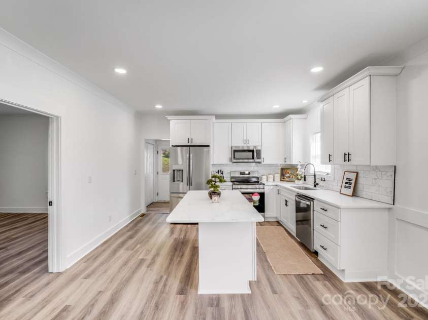 221 River Loop Road, Belmont, NC 28012.  MLS# CAR4245152, YatesRealty ID 5271. 