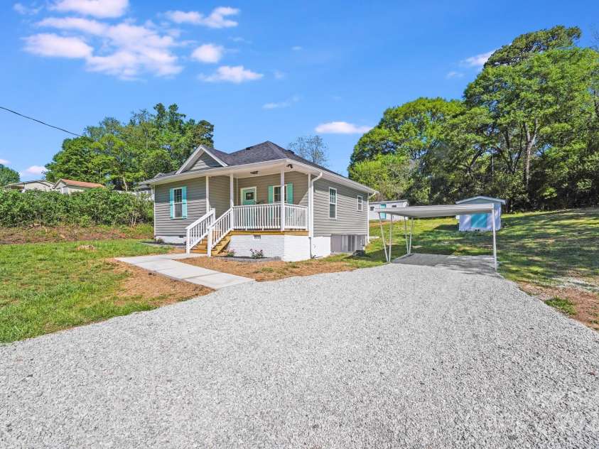 221 River Loop Road, Belmont, NC 28012.  MLS# CAR4245152, YatesRealty ID 5271. 