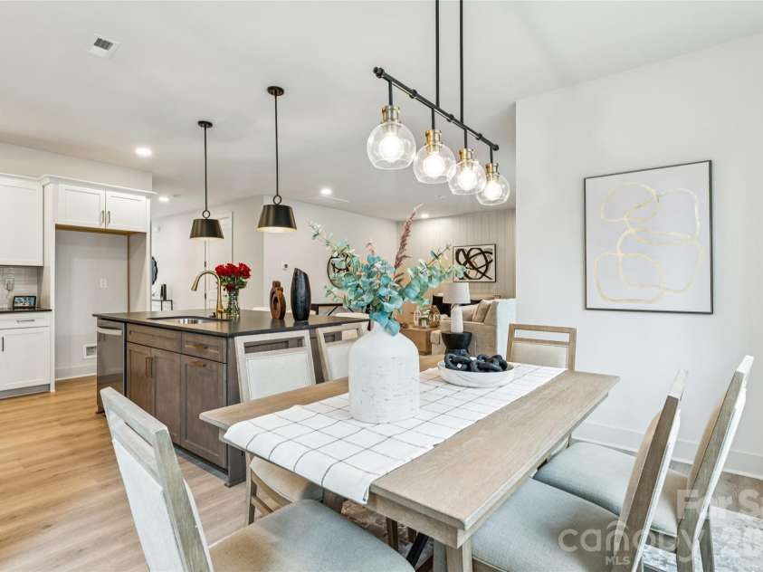 2416 Crestview Drive, Charlotte, NC 28216.  MLS# CAR4332816, YatesRealty ID 52711. 