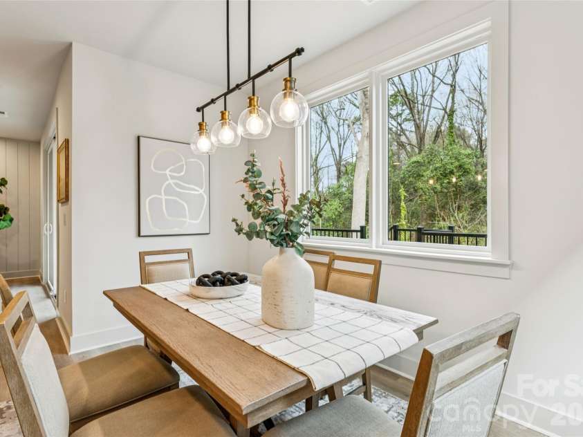 2416 Crestview Drive, Charlotte, NC 28216.  MLS# CAR4332816, YatesRealty ID 52711. 