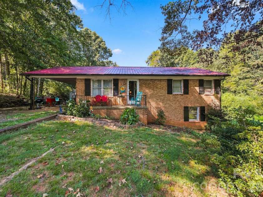 3115 10th Avenue, Conover, NC 28613.  MLS# CAR4426421, YatesRealty ID 52713. 