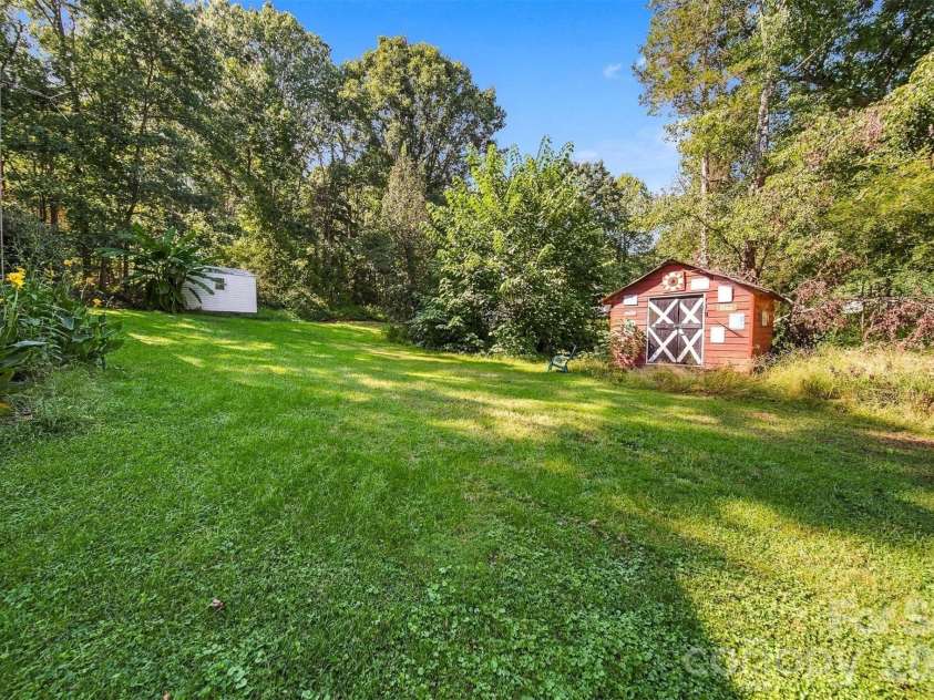 3115 10th Avenue, Conover, NC 28613.  MLS# CAR4426421, YatesRealty ID 52713. 
